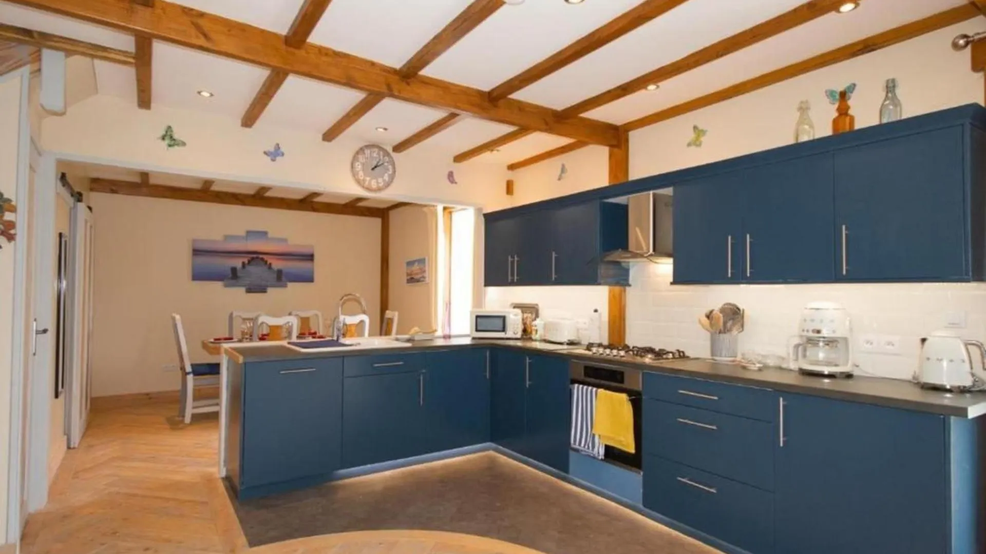 Bulat-Pestivien Retreat With 4 Spacious Bedrooms Nyaraló